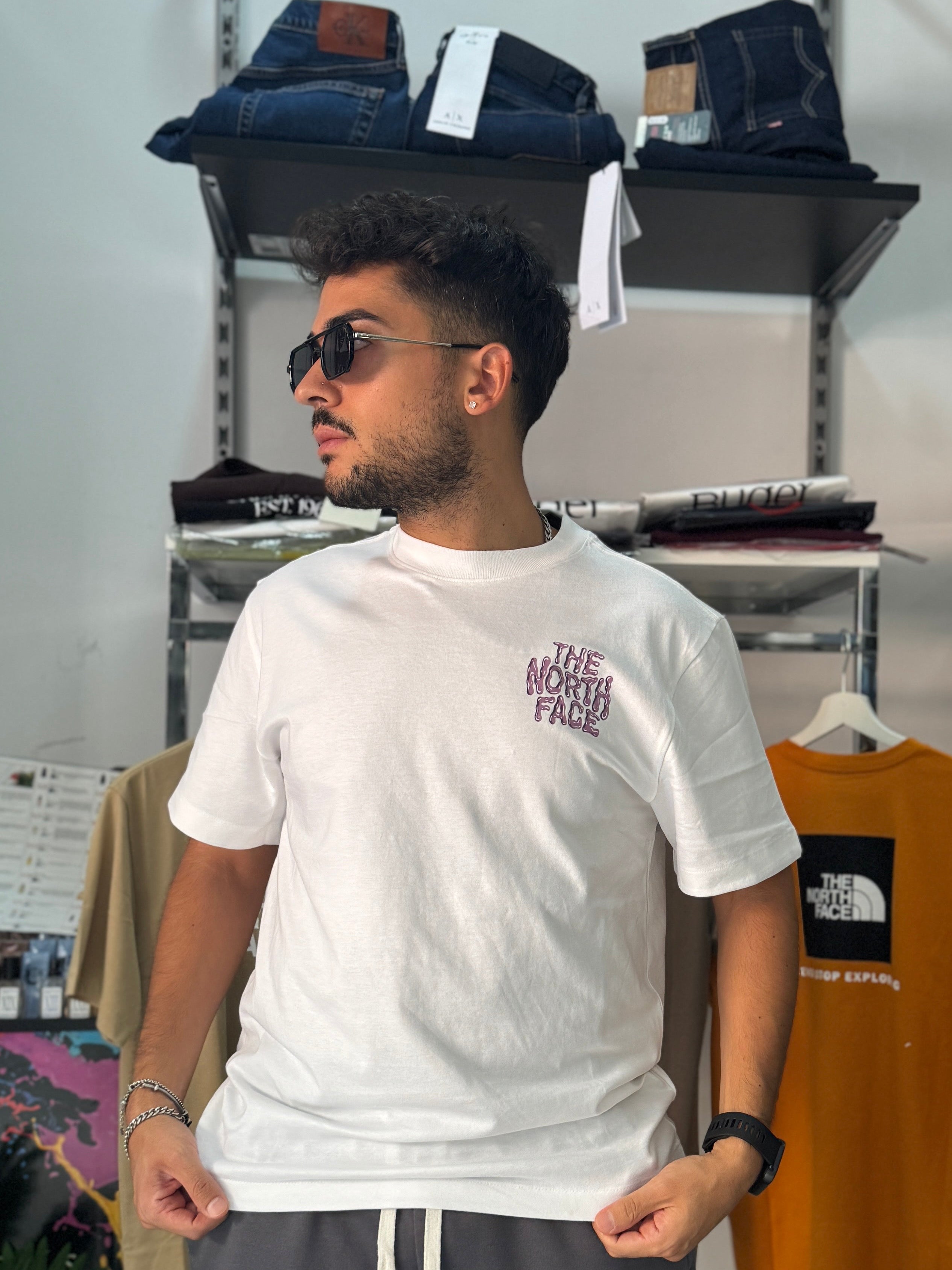 T-Shirt Bianca The North Face - Premium Quality con Logo 3D