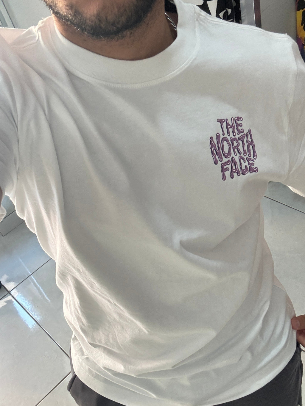T-Shirt Bianca The North Face - Premium Quality con Logo 3D
