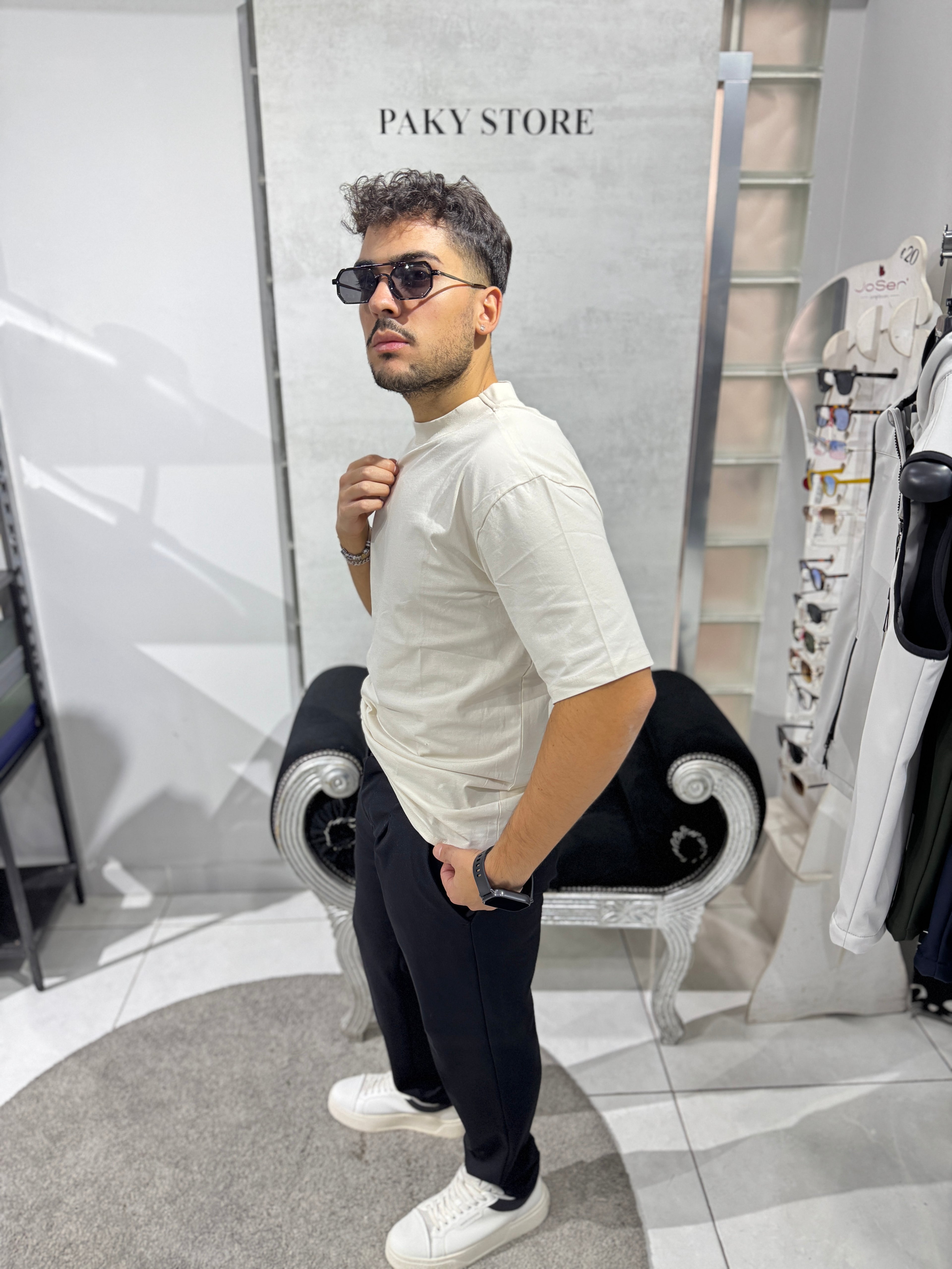 T-Shirt Oversize Uomo Beige Basic Premium Fit – Streetwear Minimal