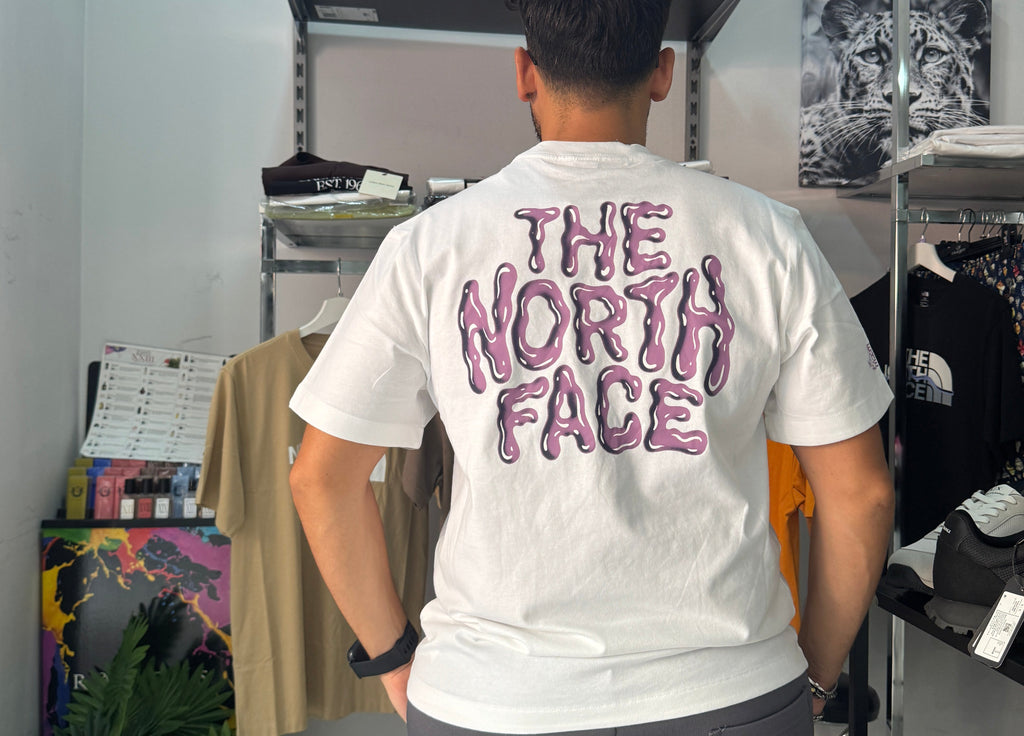 T-Shirt Bianca The North Face - Premium Quality con Logo 3D
